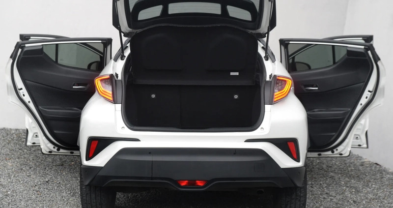 Toyota C-HR cena 92999 przebieg: 100000, rok produkcji 2019 z Jarocin małe 781